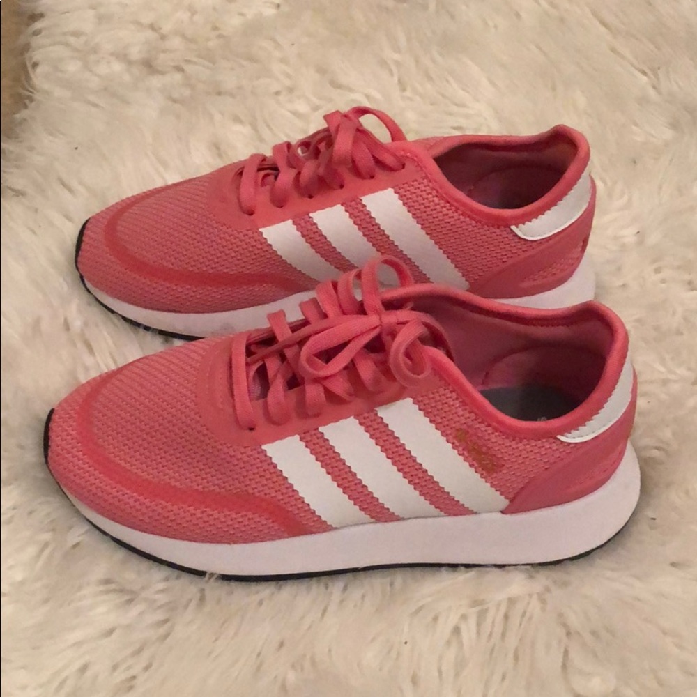 Adidas tennis shoes